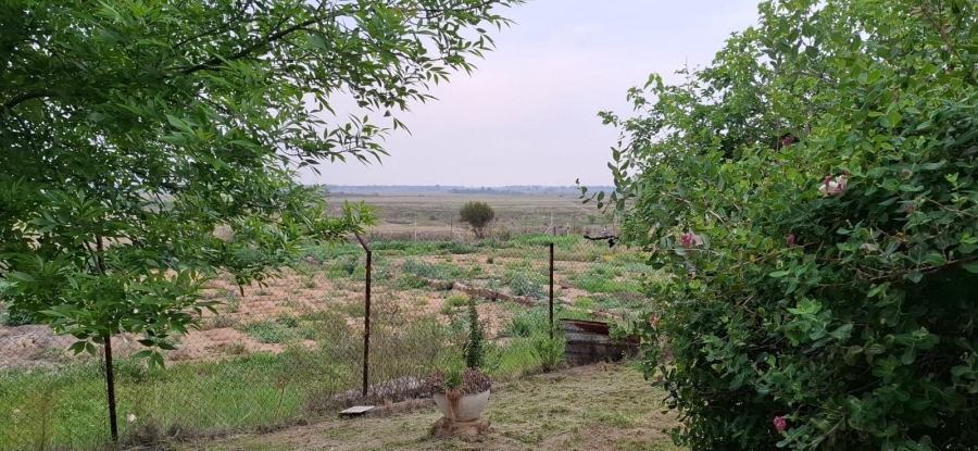 6 Bedroom Property for Sale in Rodenbeck Free State